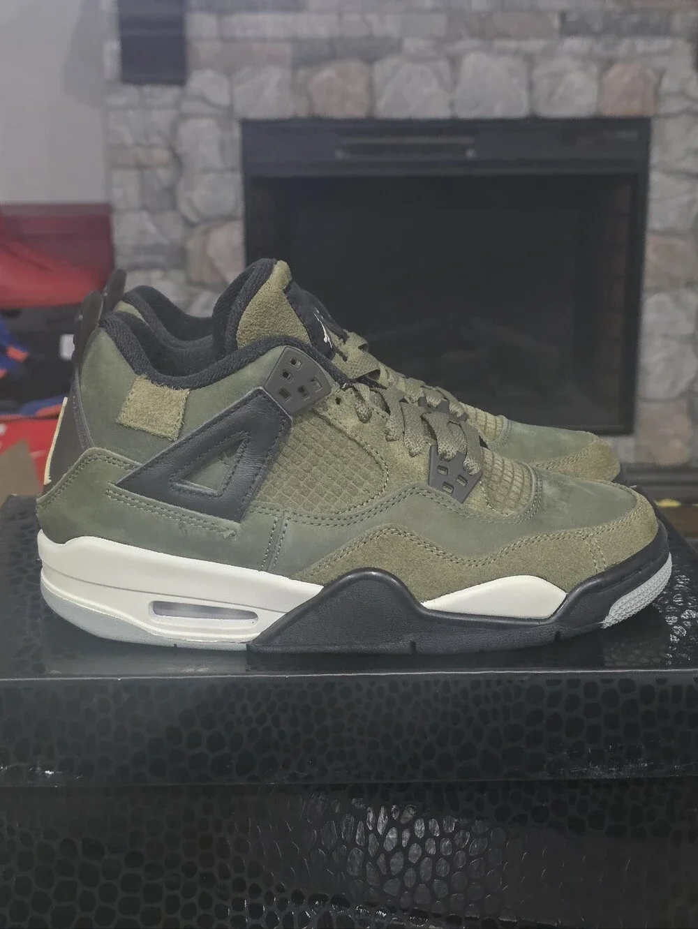 Nike Air Jordan 4 Retro SE Craft Medium Olive (GS)